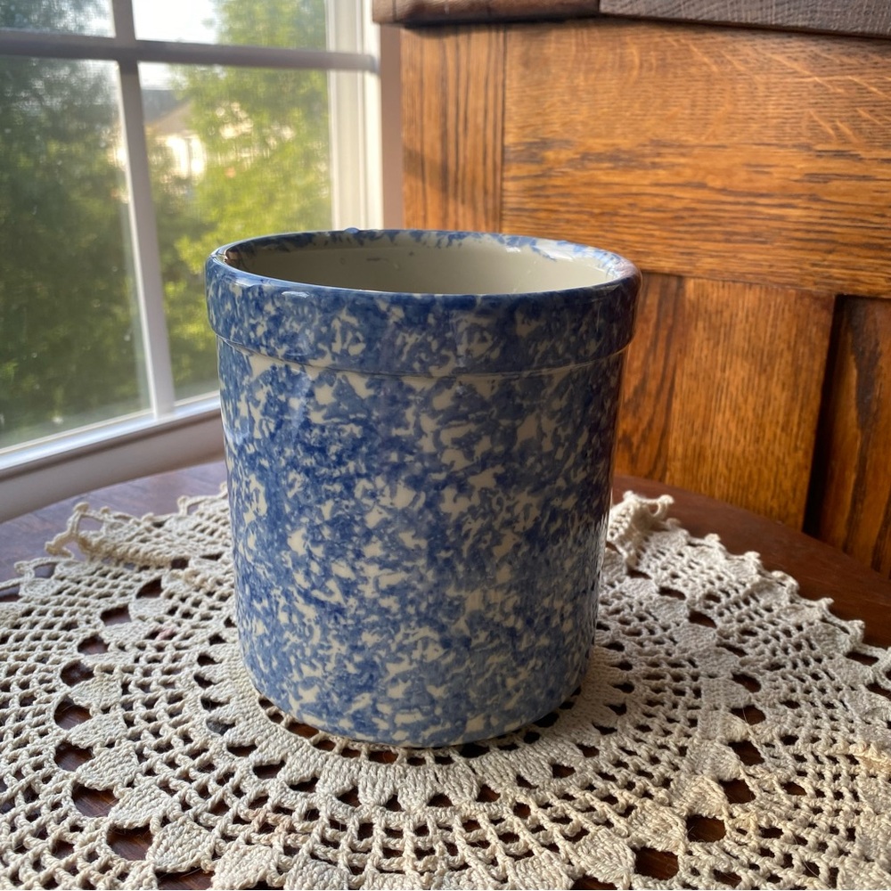 The Workshops by Henn Blue and White Speckled Ceramic Crock EUC